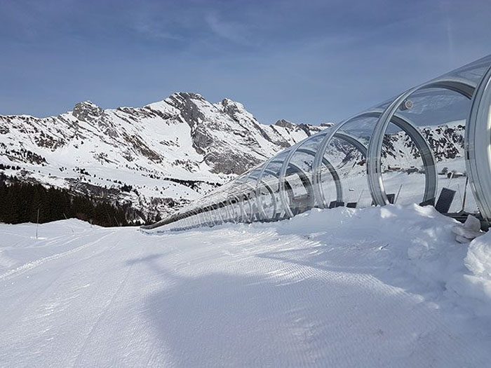 Cover on the belt conveyor Alpage Express - Le Grand Bornand